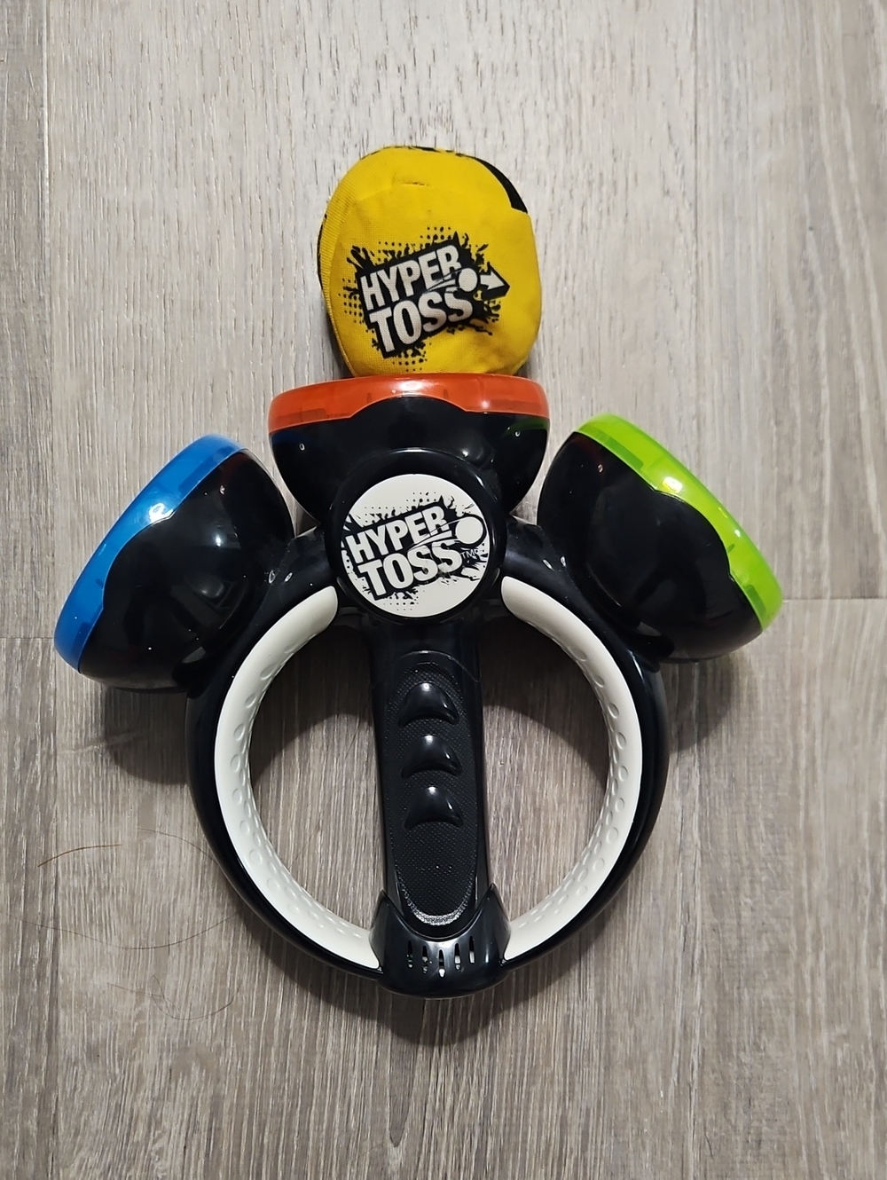 Hyper Toss Game - Picture 1 of 5